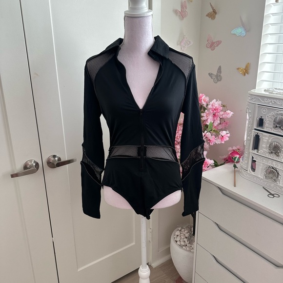 iHeartRaves Black Mesh Detail Bodysuit - Picture 1 of 5